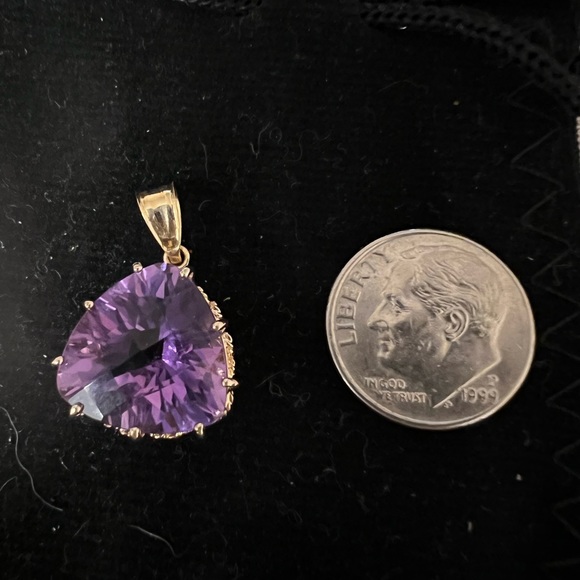 💜Beautiful Genuine Amethyst pendant 14kt. Yellow gold - Picture 6 of 10